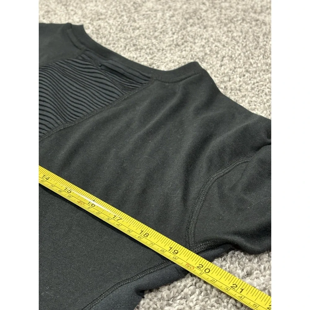 Nike Shirt‎ Womens black short sleeve mid swoosh summer Aeroadapt Size Small